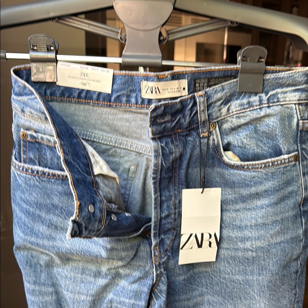 Zara Women’s Relaxed Blue Jeans